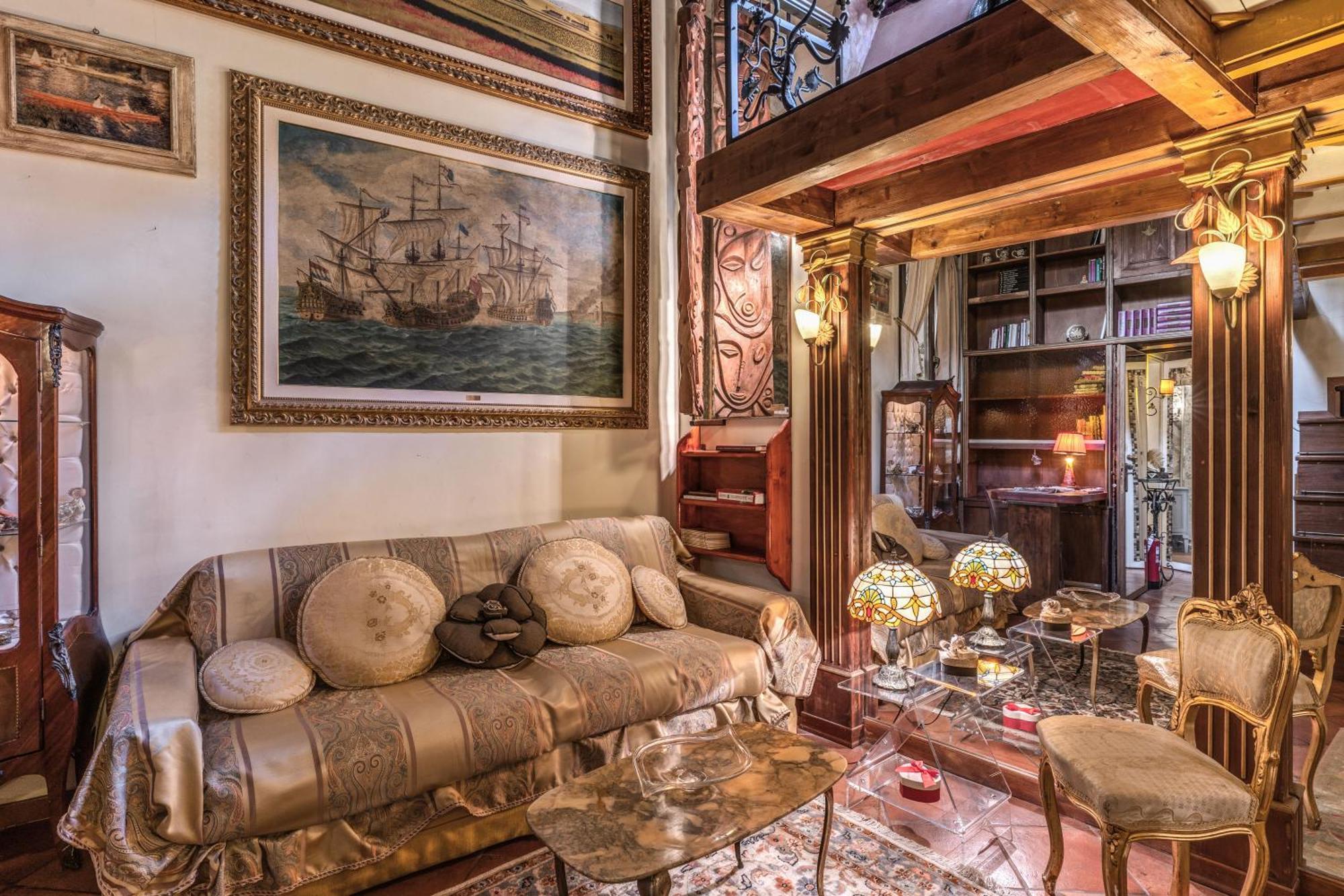 Downtown Eleanor Luxury Rom