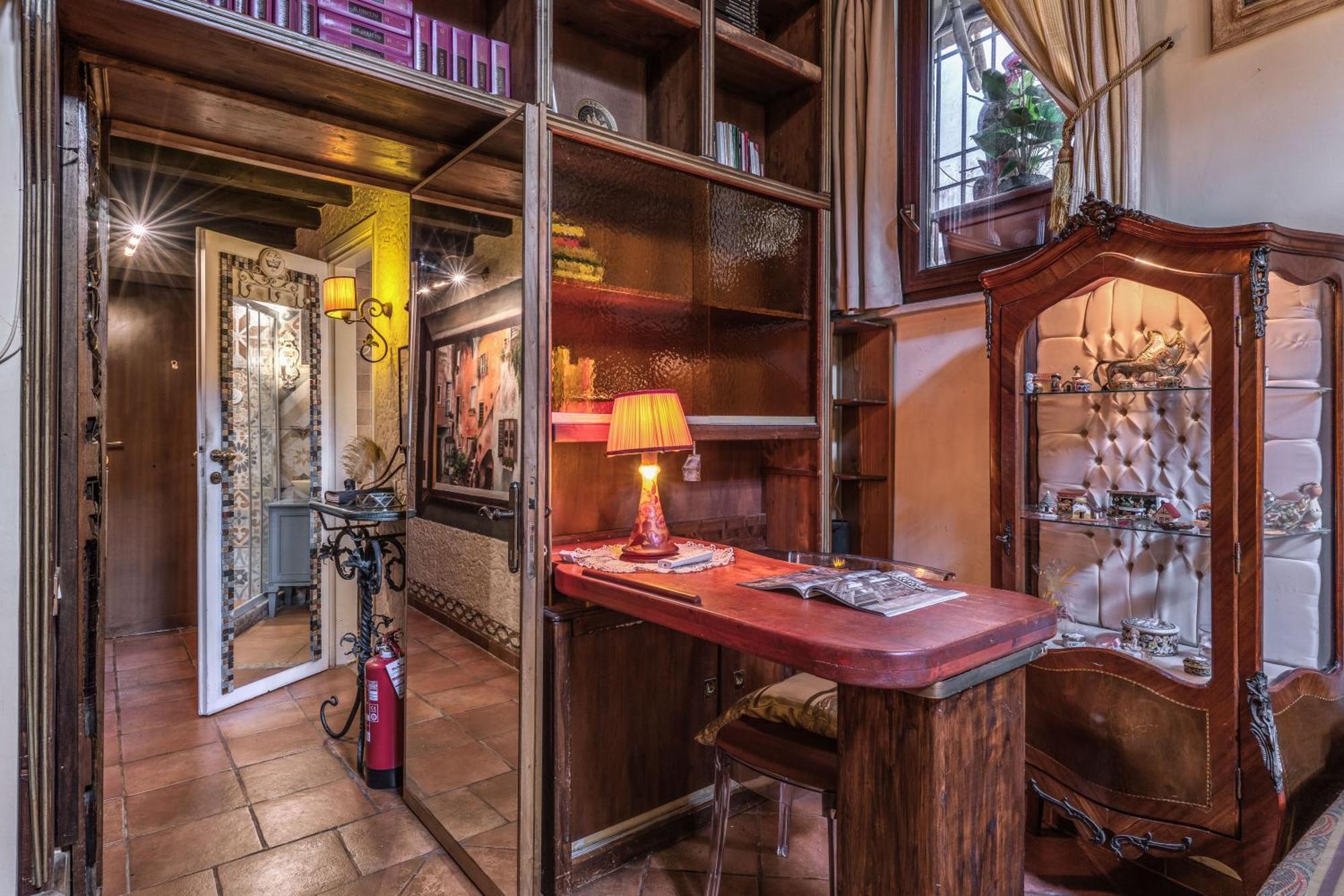 Apartment Downtown Eleanor Luxury Rom