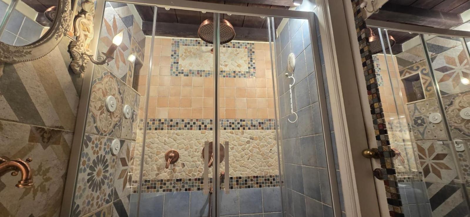 Downtown Eleanor Luxury Apartment *